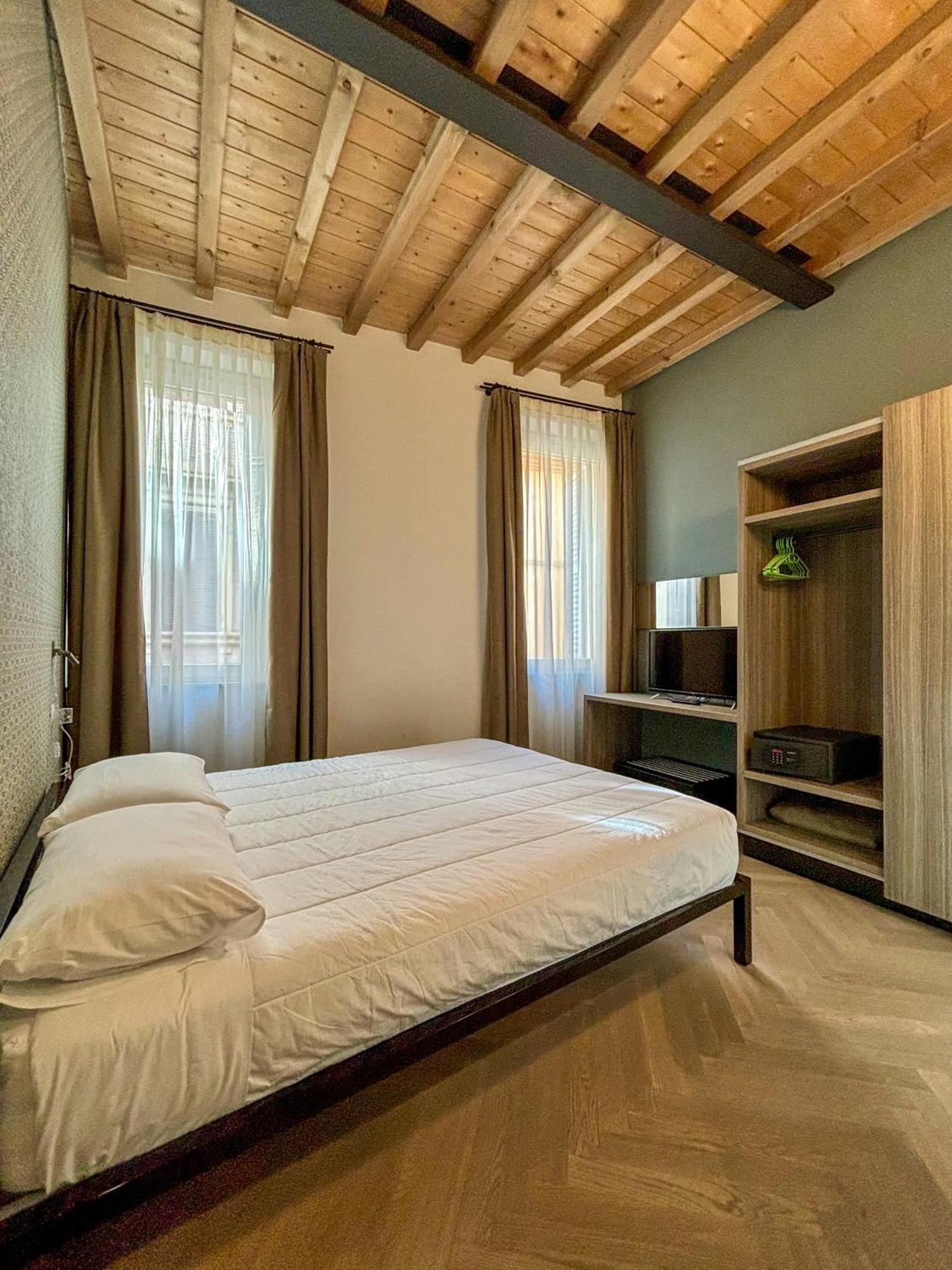 Saragozza Suite 3 Intero Appartamento In Centro Storico Wifi E Parcheggio Gratuito Modena Zewnętrze zdjęcie